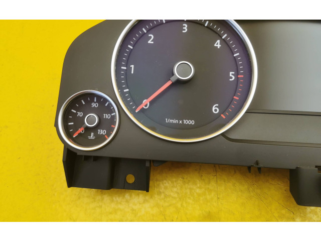 Přístrojová deska Volkswagen Touareg II 2012 7P6920881G, 7P6920881