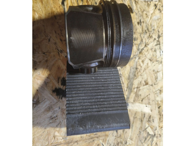 Píst 82L97A12 Audi A6 S6 C7 4G Crt