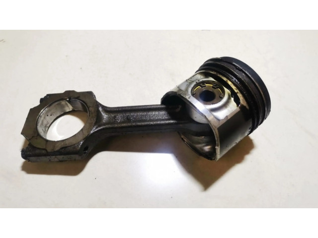 Поршень с шатуном Alfa Romeo 166 для дизельного двигателя 2.4