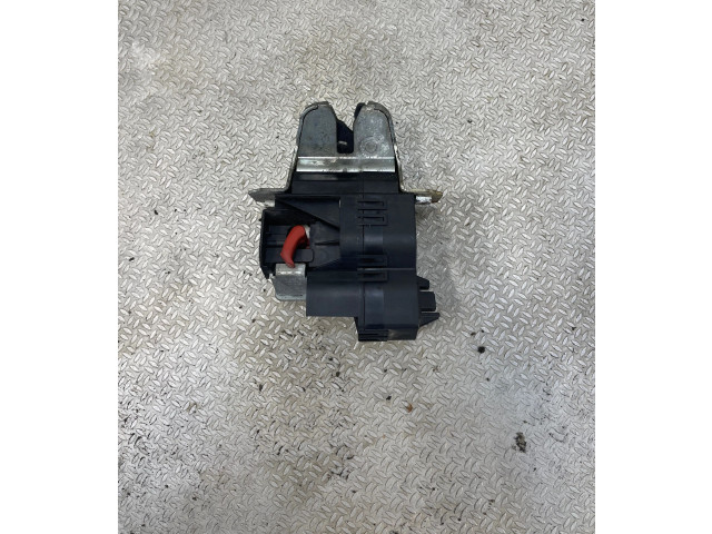 Zámek zadních dveří Mercedes-Benz C W203 2005