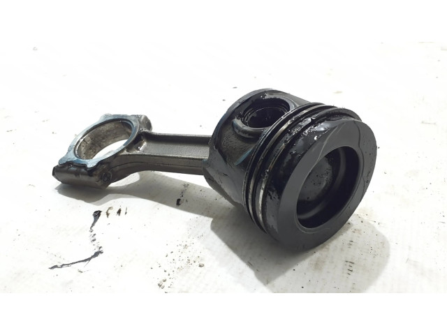 Поршень с шатуном K9K 636 120A11104R Renault Kangoo II для дизельного двигателя 1.5