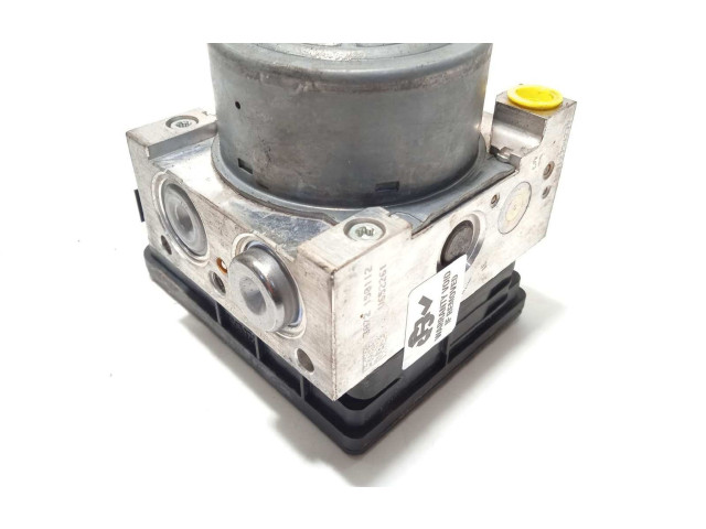 Jednotka ABS A2054313612, A2059012800 Mercedes-Benz C W205 2015