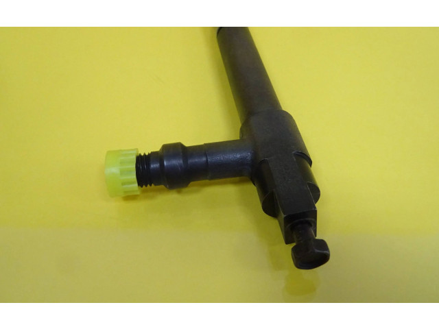 Форсунка Mazda Premacy