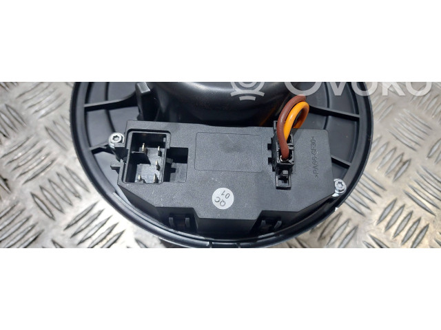 Вентилятор печки       Volkswagen Touran I