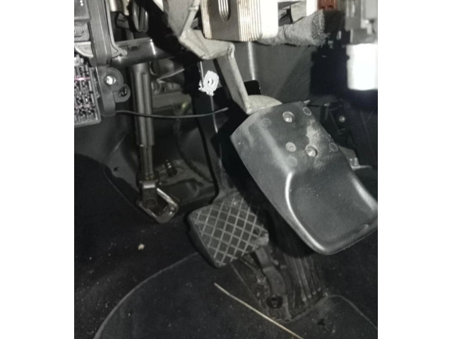 Руль Volkswagen Golf Plus 2005 - 2013 года 1K1419502AC