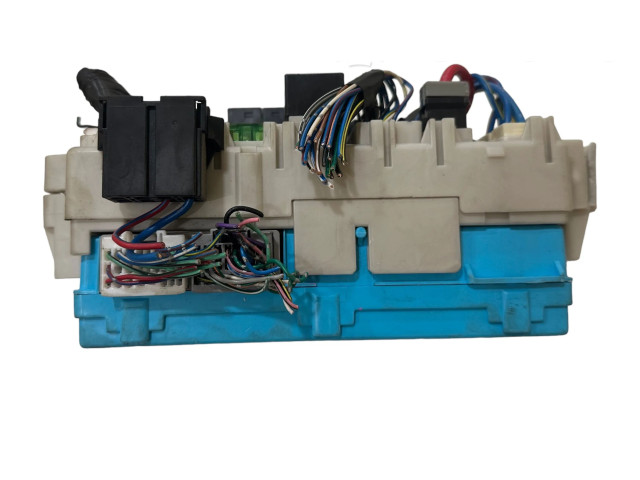 Блок предохранителей MR587875, G8C223M3C Mitsubishi Outlander