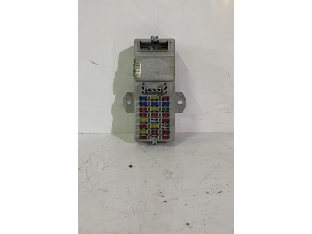 Блок предохранителей 911703E900   KIA Sorento    