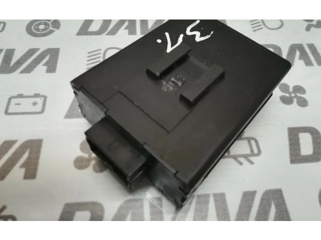 Блок предохранителей Mitsubishi L200