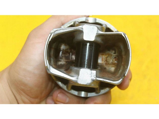 Píst 82L170 Seat Leon (5F)