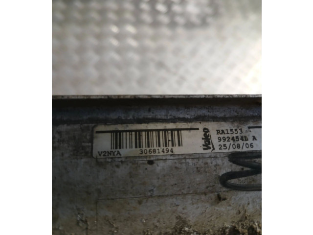 Рулевая рейка  Радиатор охлаждающей жидкости 30681494, RA1553   Volvo XC90 2003 - 2006 года