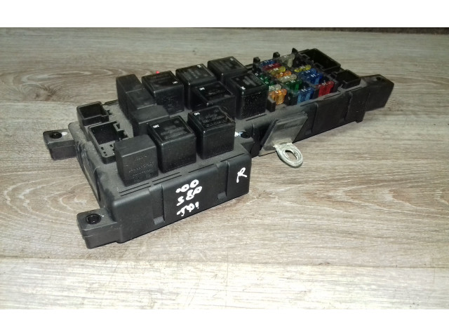 Блок предохранителей 518323118, 9452993   Volvo S80    