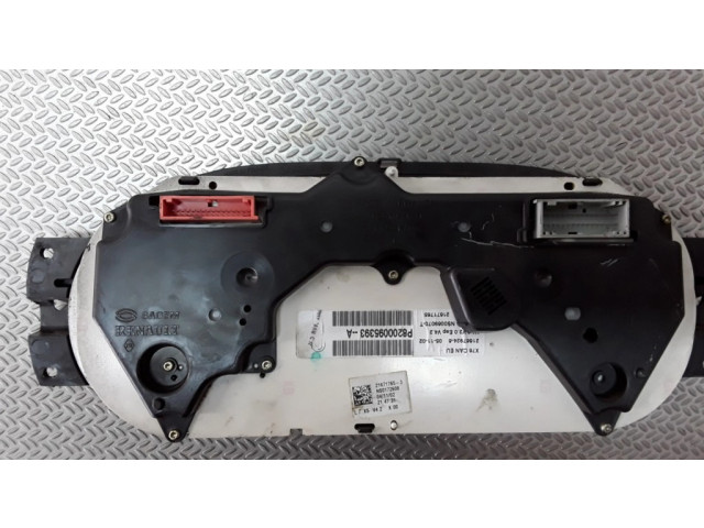 Přístrojová deska Renault Kangoo I 2000 P8200095393A