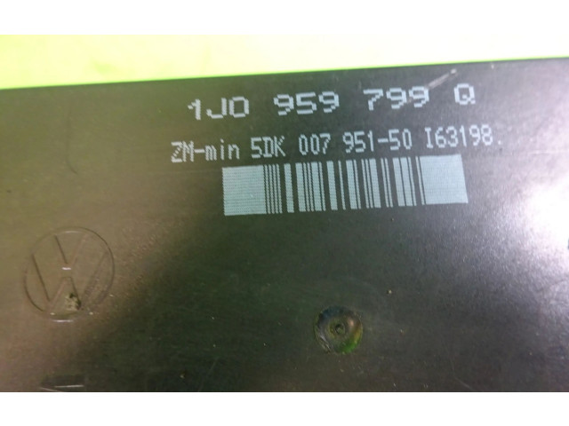 Блок комфорта Skoda Octavia Mk1 (1U)