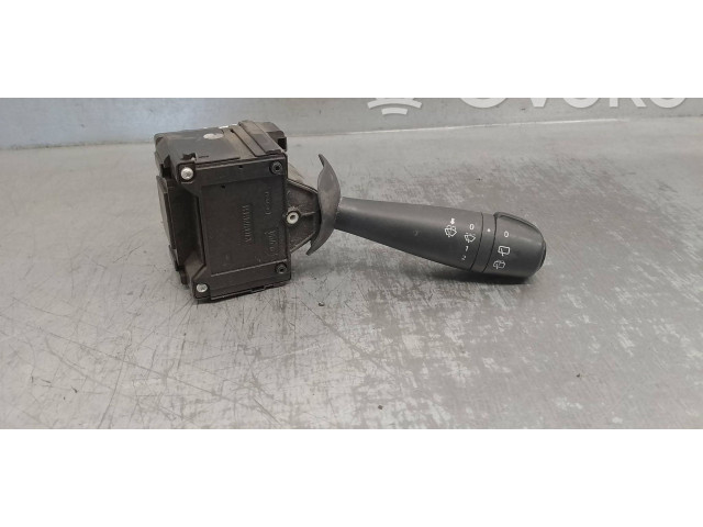 Ручка стеклоочистителей 8201168008 Dacia Lodgy