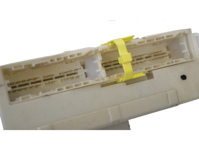 Блок комфорта 702200495, 827300B61   Lexus GS 300 350 430 450H   