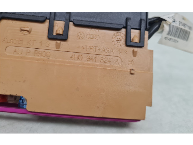 Блок предохранителей 4H0941824A   Audi A1    