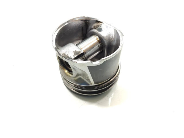  Поршень YD22DDTi   Nissan X-Trail T30  