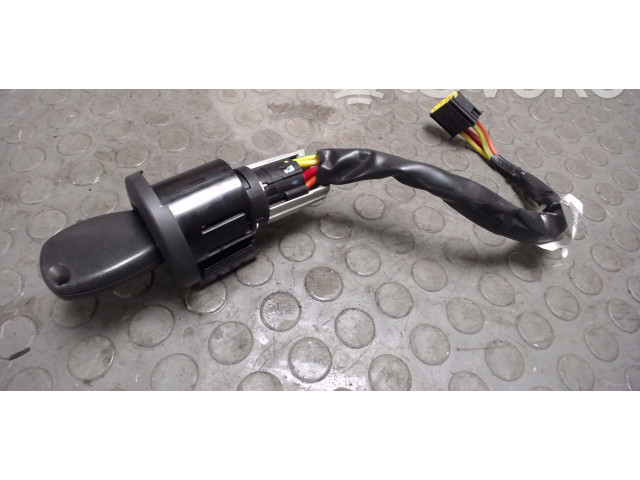 Подрулевой шлейф SRS 8200826300 Dacia Sandero