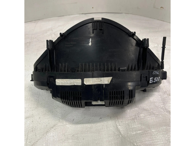 Přístrojová deska Mercedes-Benz E W211 2003 A2115405611, 015396