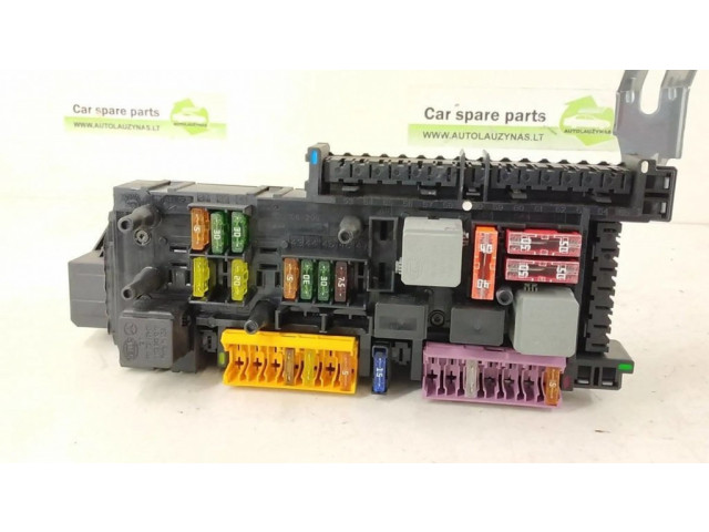 Pojistková skříňka 2129000004, A2129000004 Mercedes-Benz E W212 2011