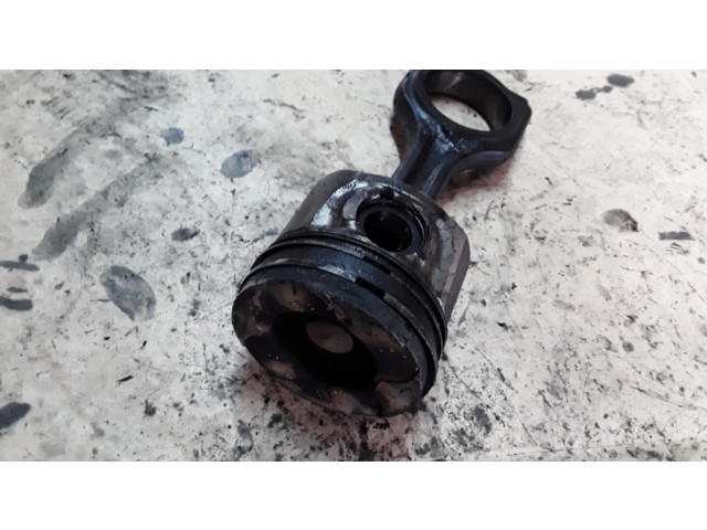 Поршень с шатуном 619 Citroen C3 Picasso для дизельного двигателя 1.6