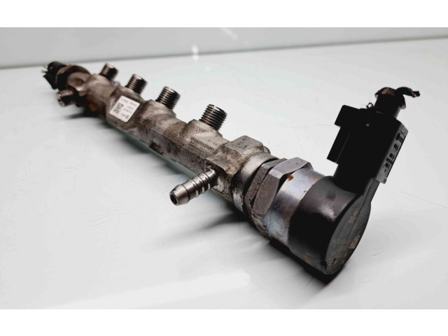 Топливная рампа 04L089B Skoda Octavia Mk3 (5E)