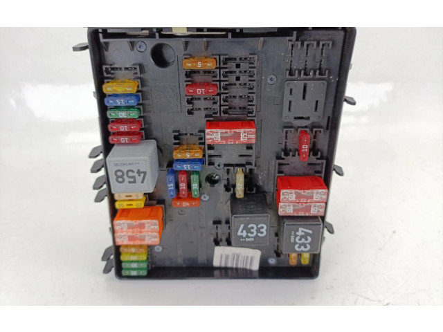 Блок предохранителей 1K0937124 Audi A3 S3 A3 Sportback 8P