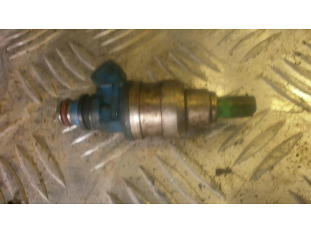 Форсунка mdh182 Mitsubishi Colt для бензинового двигателя 1.5