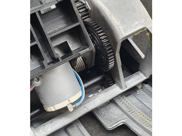 Дисплей    4E0857273F   Audi A8 S8 D3 4E