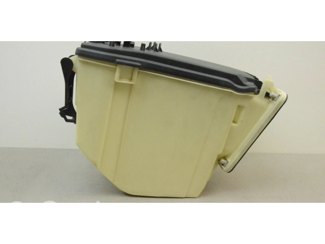 Блок предохранителей A2045400082, A2045400080 Mercedes-Benz GLK (X204)