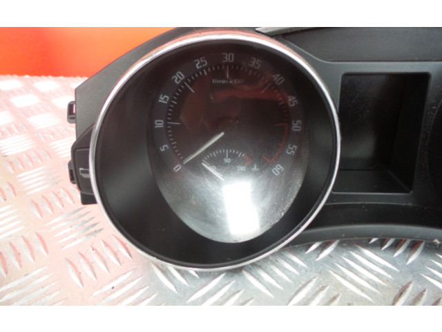 Панель приборов V0009000, 3T1920841E Skoda Superb B6 (3T)