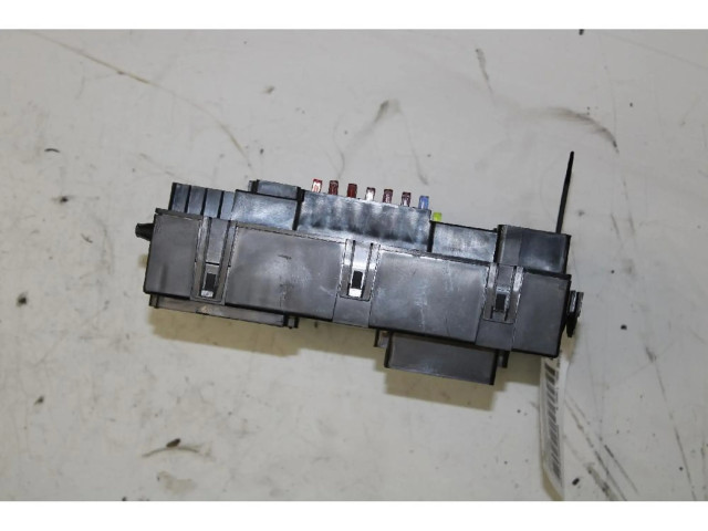 Блок предохранителей    Jeep Renegade    