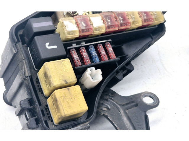 Блок предохранителей  9162084, 9128578   Volvo S70  V70  V70 XC    