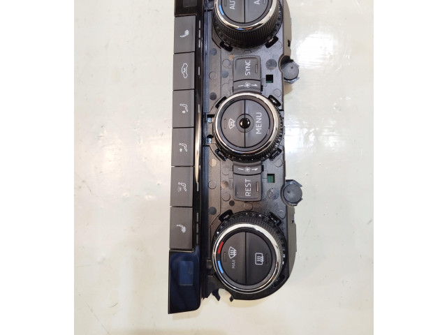Блок управления климат-контролем 3V0907044AT   Skoda Superb B8 (3V)