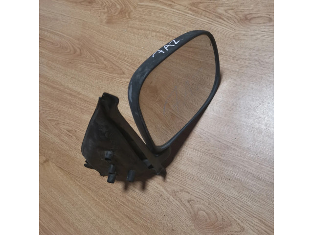 Zpětné zrcátko pravé Nissan Serena 1993 020068, 010052