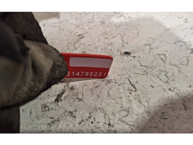 Генератор 4652889   Fiat Punto (188)      