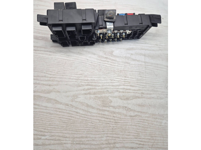 Блок предохранителей 8678449, 518829007   Volvo V70    