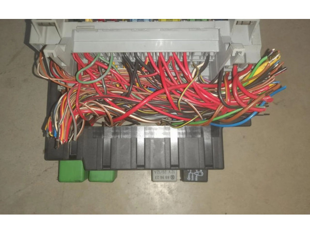 Pojistková skříňka Opel Astra F