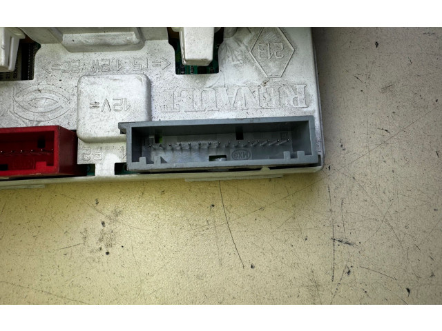 Дисплей    P8200028364A, 8200028364A   Renault Trafic II (X83)