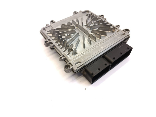 Блок управления двигателя 30729826A, 0281012103 Volvo S80