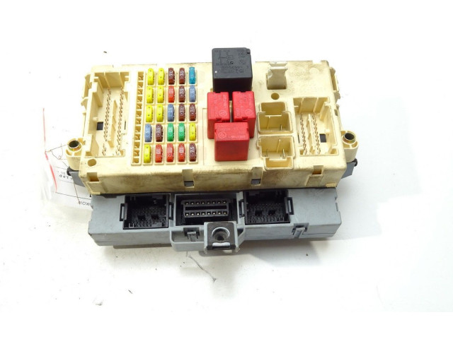  Pojistková skříňka 51755127   Fiat Stilo 2005