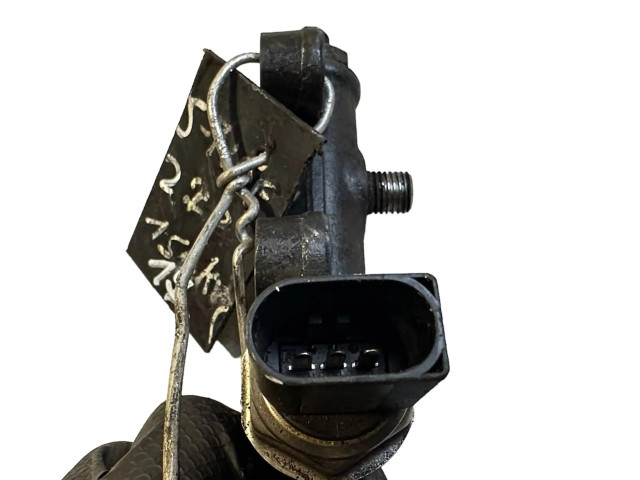 Топливная рампа 4R8Q9C066AA, 5WS40128 Jaguar S-Type 2.7