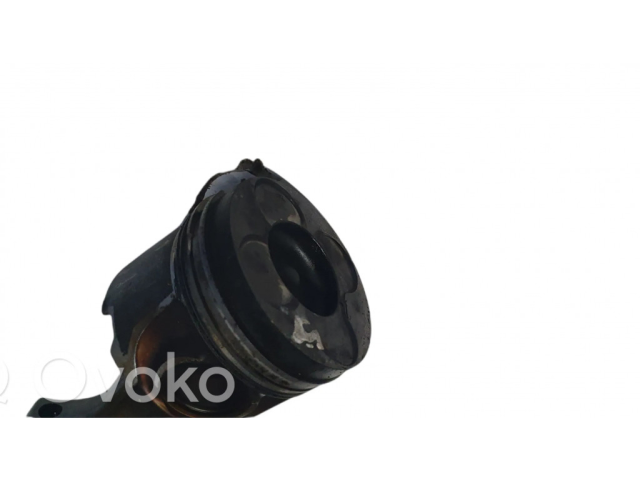 Píst BMW 5 E60 E61 pro naftový motor 3.0