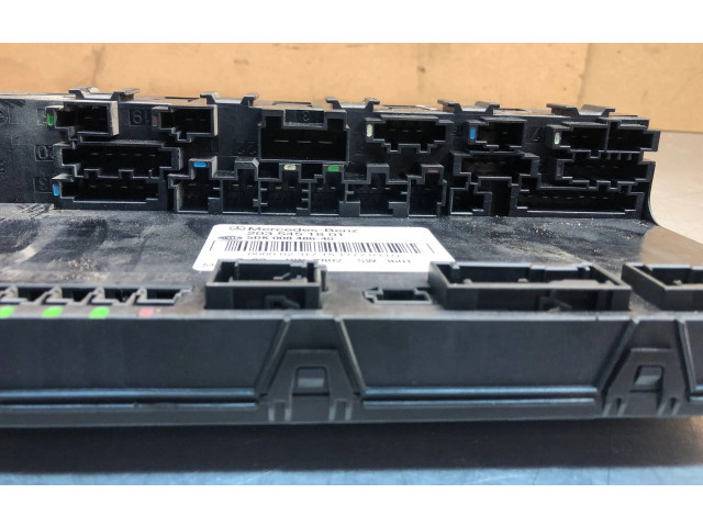 Pojistková skříňka 2035451801, 5DK00848640 Mercedes-Benz C W203 2002