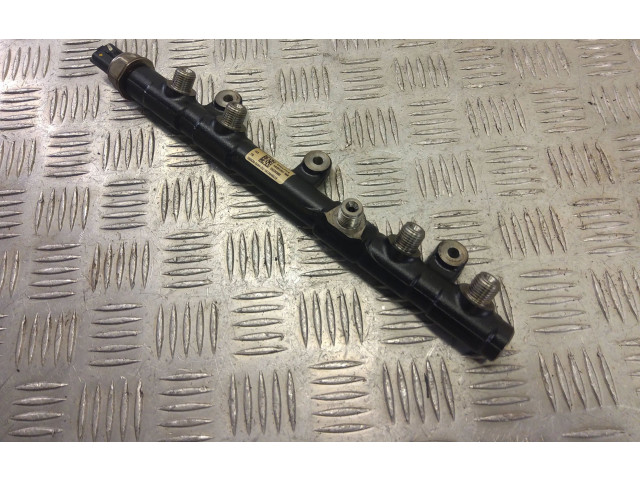 Vstřikovací lišta H8201257368 Nissan Navara D23