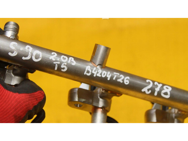 Топливная рампа    Volvo S90, V90  