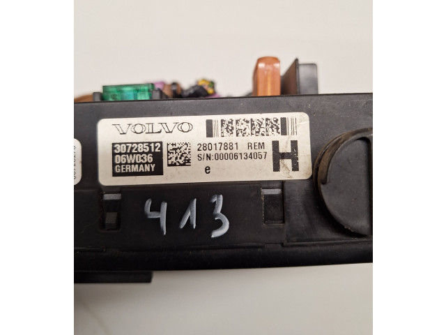 Блок предохранителей 30728512, 28017881   Volvo S60    