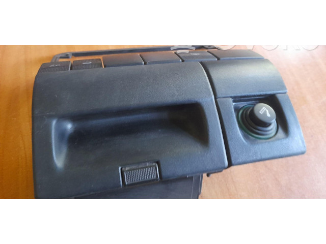 Панель приборов 1H1857305B Volkswagen Golf III