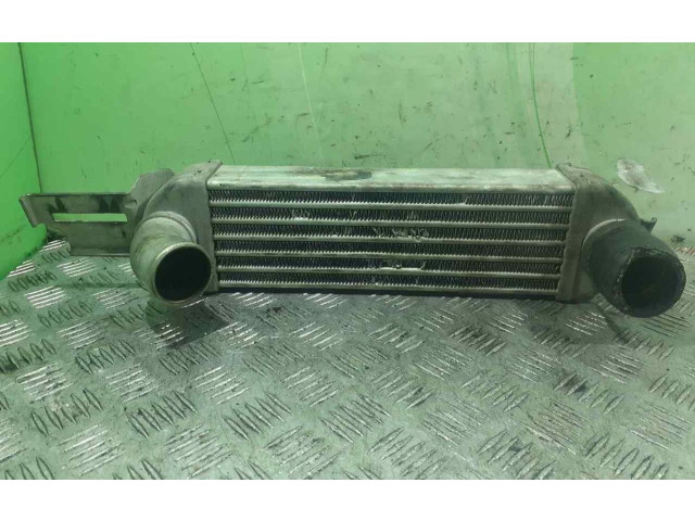 Интеркулер  52401245   Opel Meriva A 