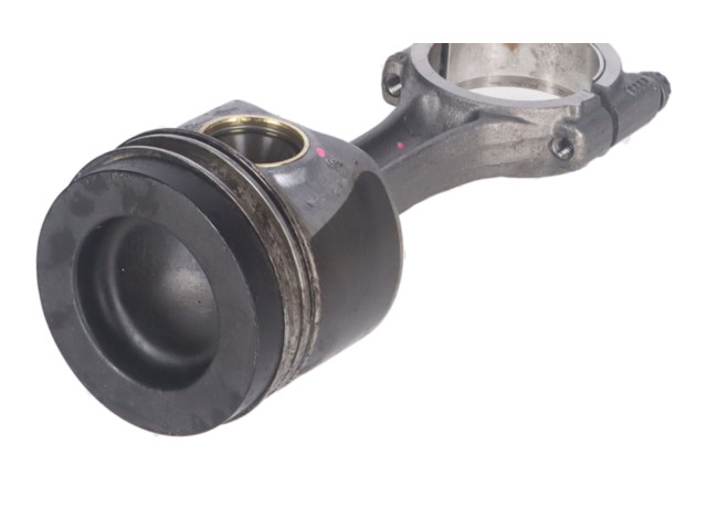 Шатун 03N105401 Volkswagen Transporter - Caravelle T6